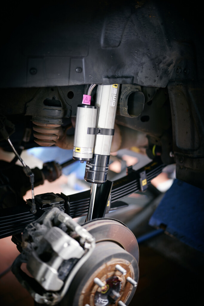 OME BP51 Bypass-Dämpfer an der Hinterachse des Ford Ranger Platinum