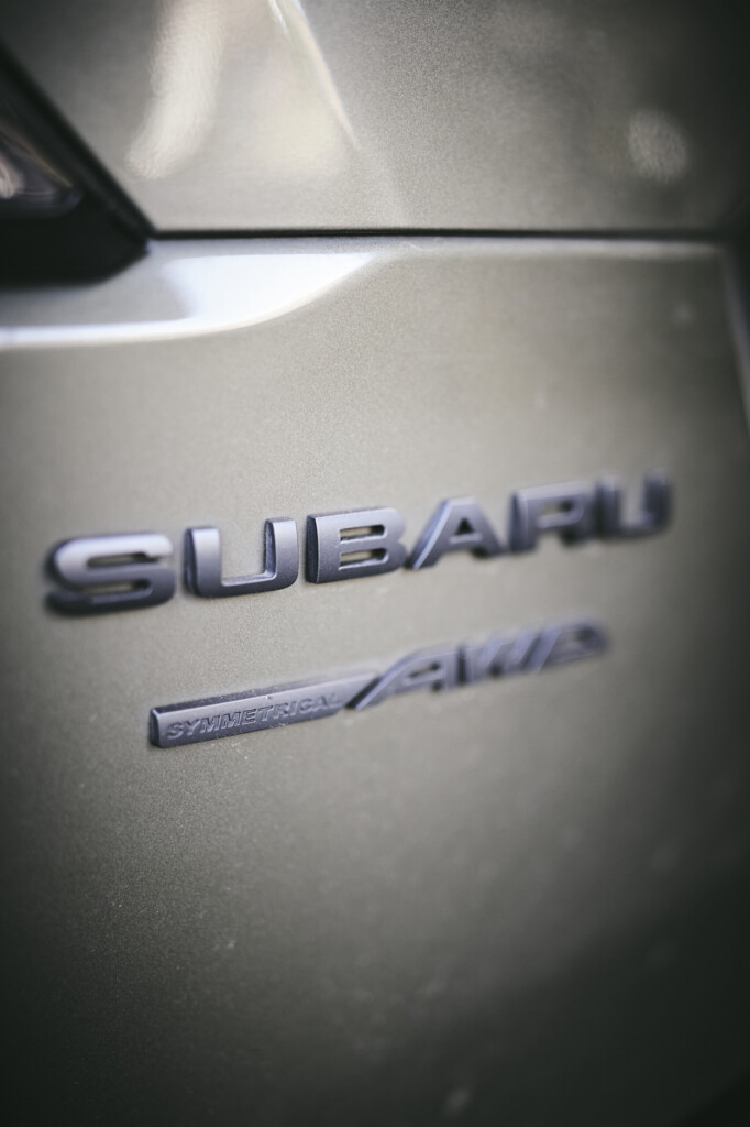 Subaru-Schriftzug am Subaru Outback