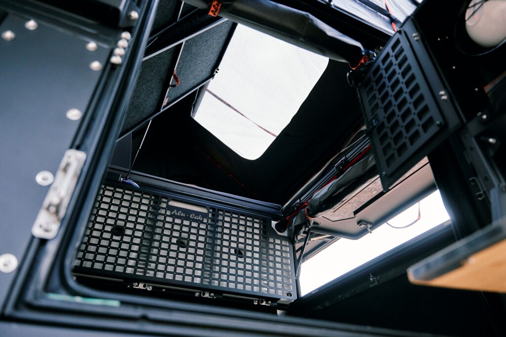 Stauraum-Detail in der Alu-Cab ModCap Wohnkabine