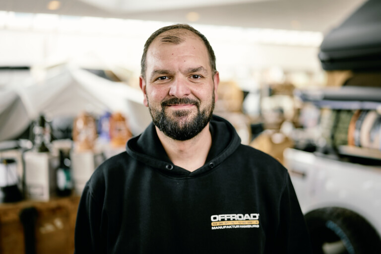 Dario, mechanic in the Offroad Manufaktur Hamburg team