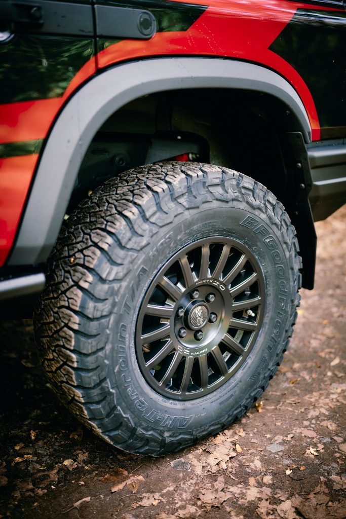 Vorderrad des Grenadier mit OZ-Felge und BFGoodrich KO3
